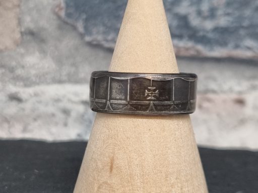 Portuguese 20 Escudos coin ring